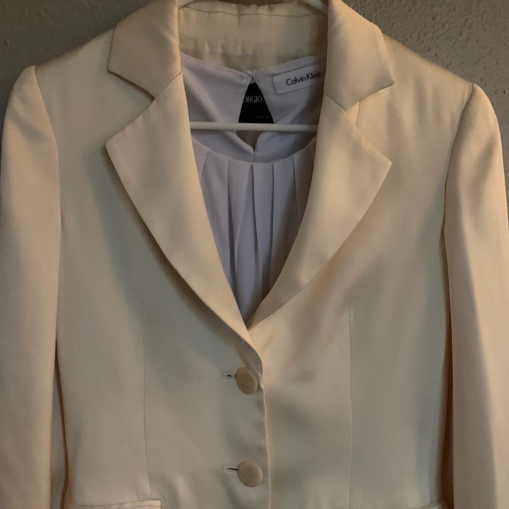 100% silk Giorgio Armani blazer sz 40